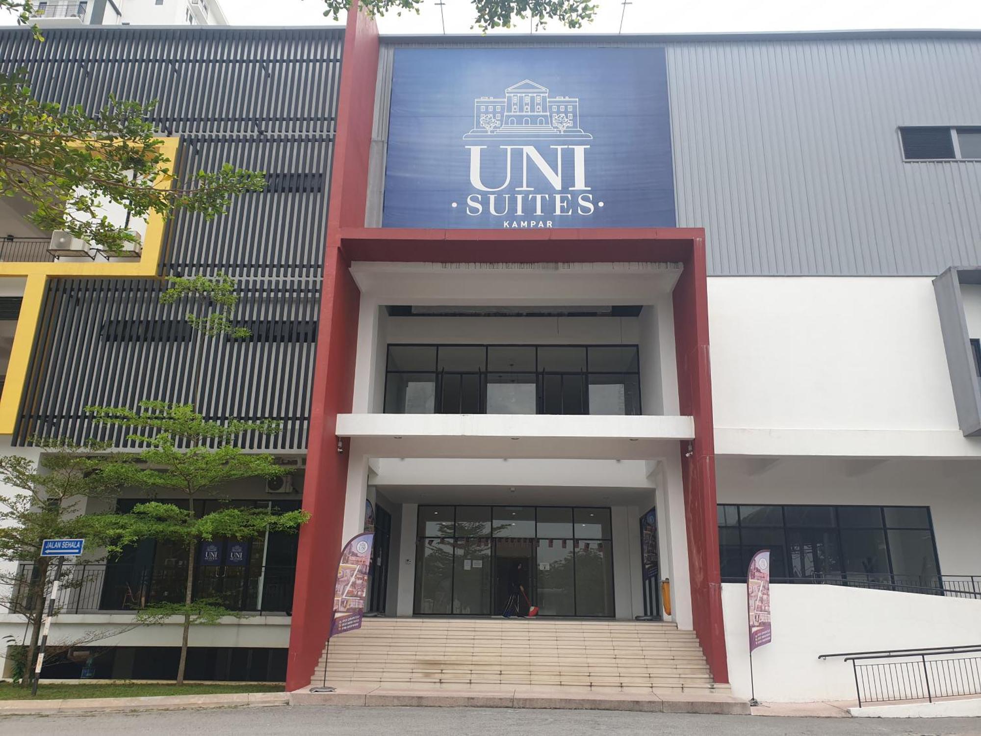 Unisuites Roomstay Kampar Exterior photo